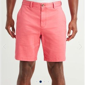 Vineyard Vines stretch breaker shorts